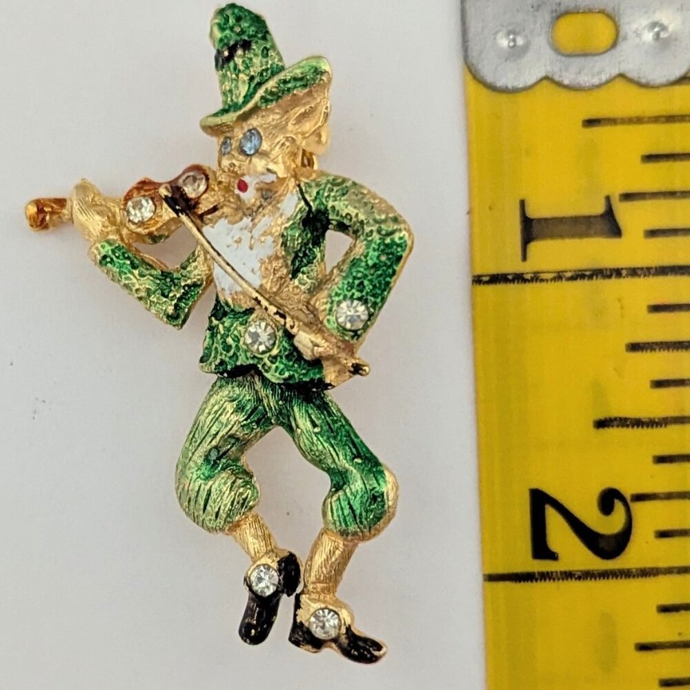 Vintage Feisty St. Patrick Day Cat Fiddling w/ hat w/ Crystal-like Stones Brooch